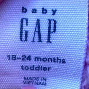 Baby GAP lilac fleece pullover w zipper and front pocket, 18-24 months.